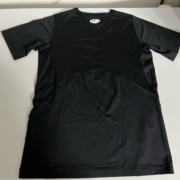 Under Armour Fitted Shirt Youth XL BNWOT - Picture 3 of 3